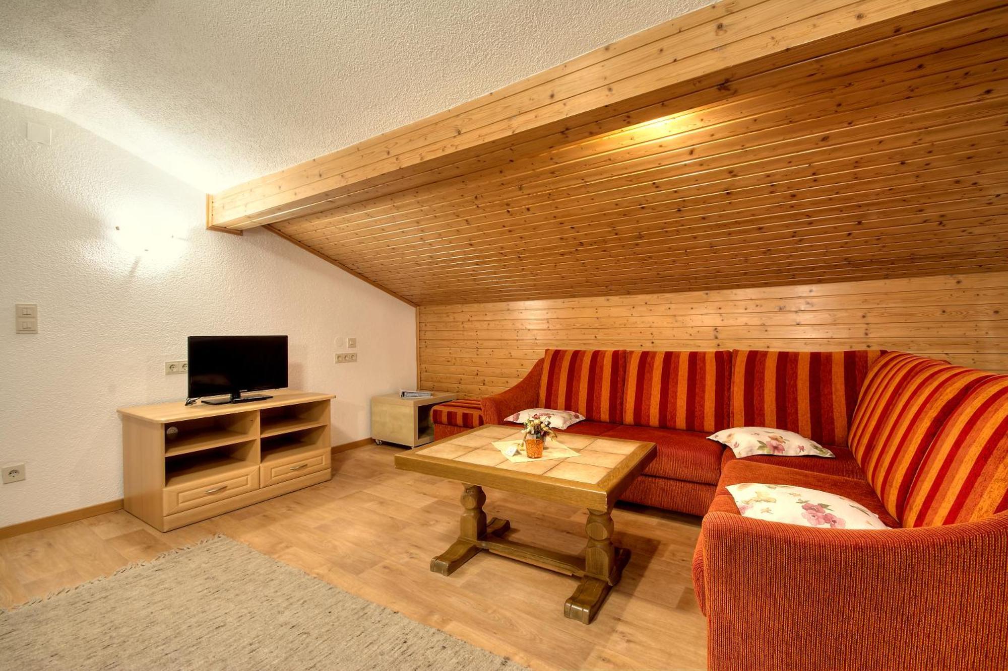 Ferienhaus Bergkristall Pettneu am Arlberg Room photo