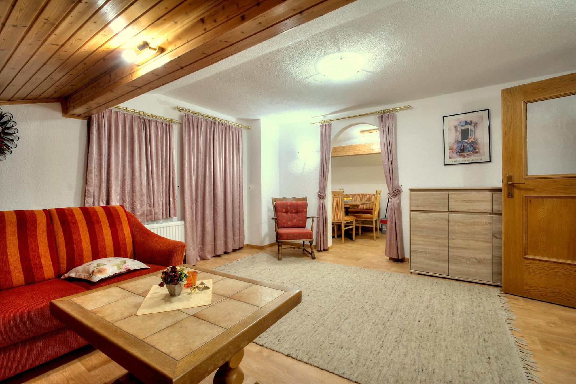 Ferienhaus Bergkristall Pettneu am Arlberg Room photo